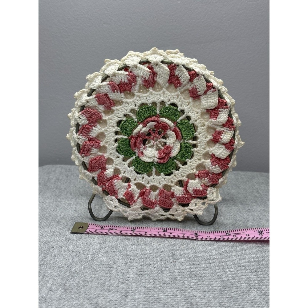 VTG Crochet Napkin Holder Granny Core Metal Flower FarmCore Mid Mod 50's